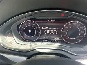 Audi Q5 45 Premium AWD quattro 2020 White