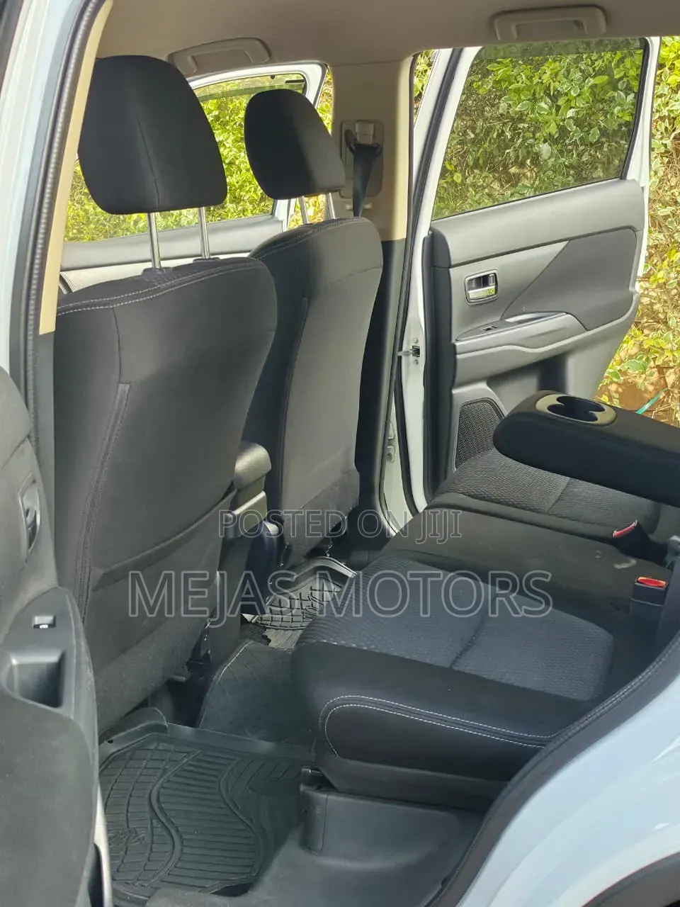 Mitsubishi Outlander 2016 White
