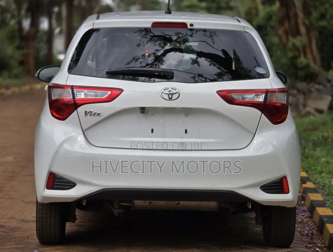 Toyota Vitz 2018 White