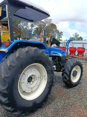 Tractor Newholland Tt75 Four Wheel