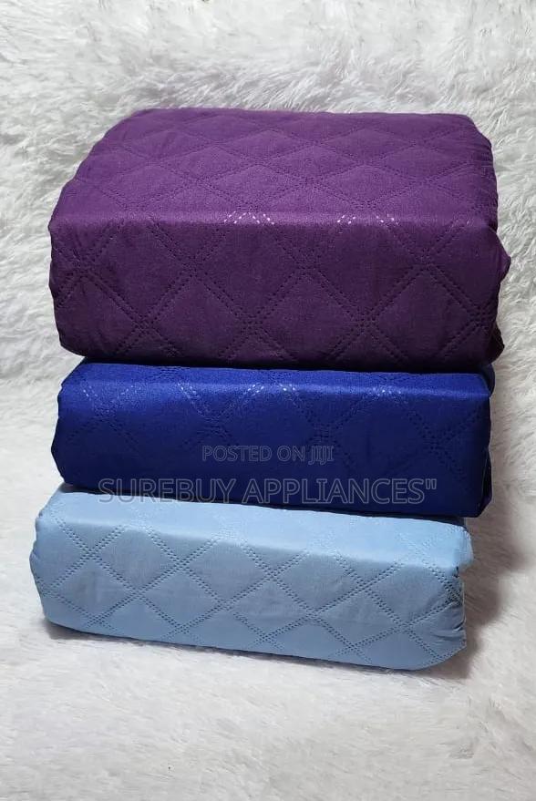 6×6 Quilted Mattress Protector – Breathable Elastic Fit