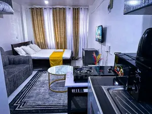 Studio Available for Check-in Seasons Hansel Heights