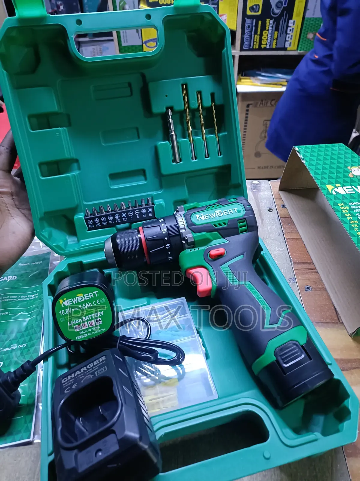 Cordless Drill With Metallic Chuck New Beat