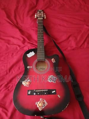 Red Sunburst Acoustic Guitar – Good Condition - thumbnail 2