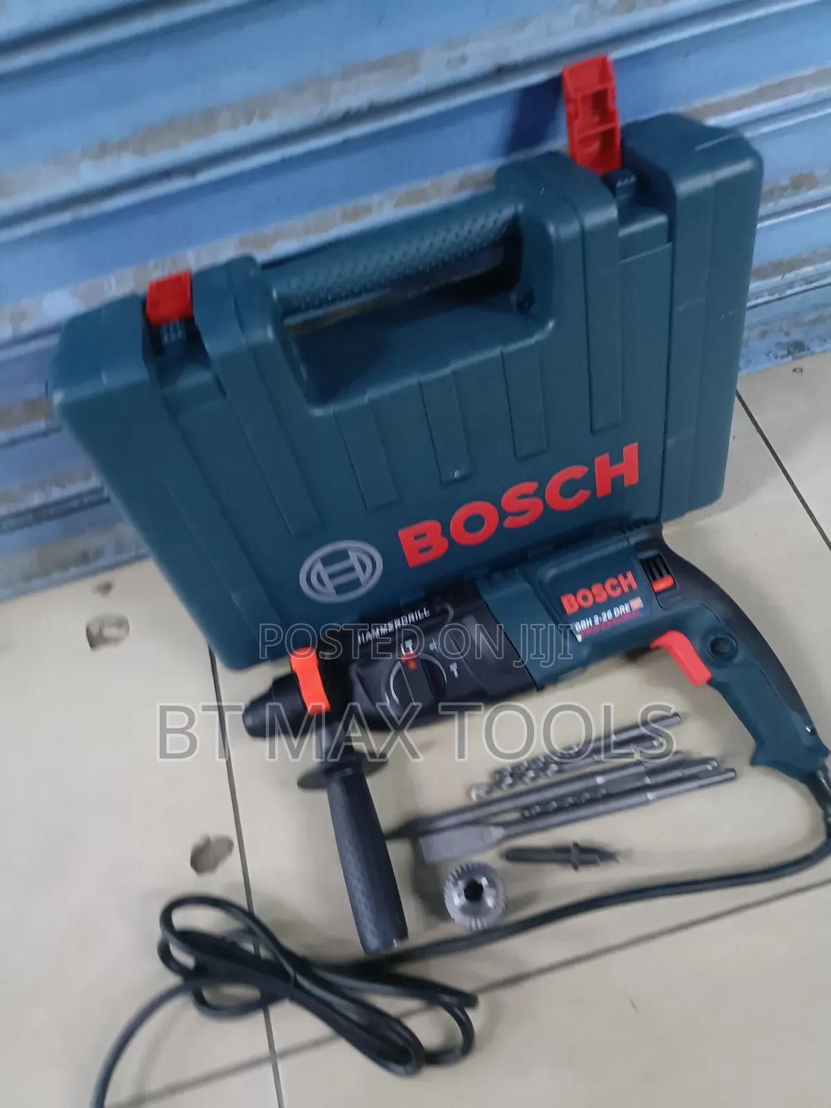 Rotary Hammer With Double Chuck and Bits