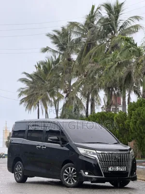 Toyota Esquire 2017 Black