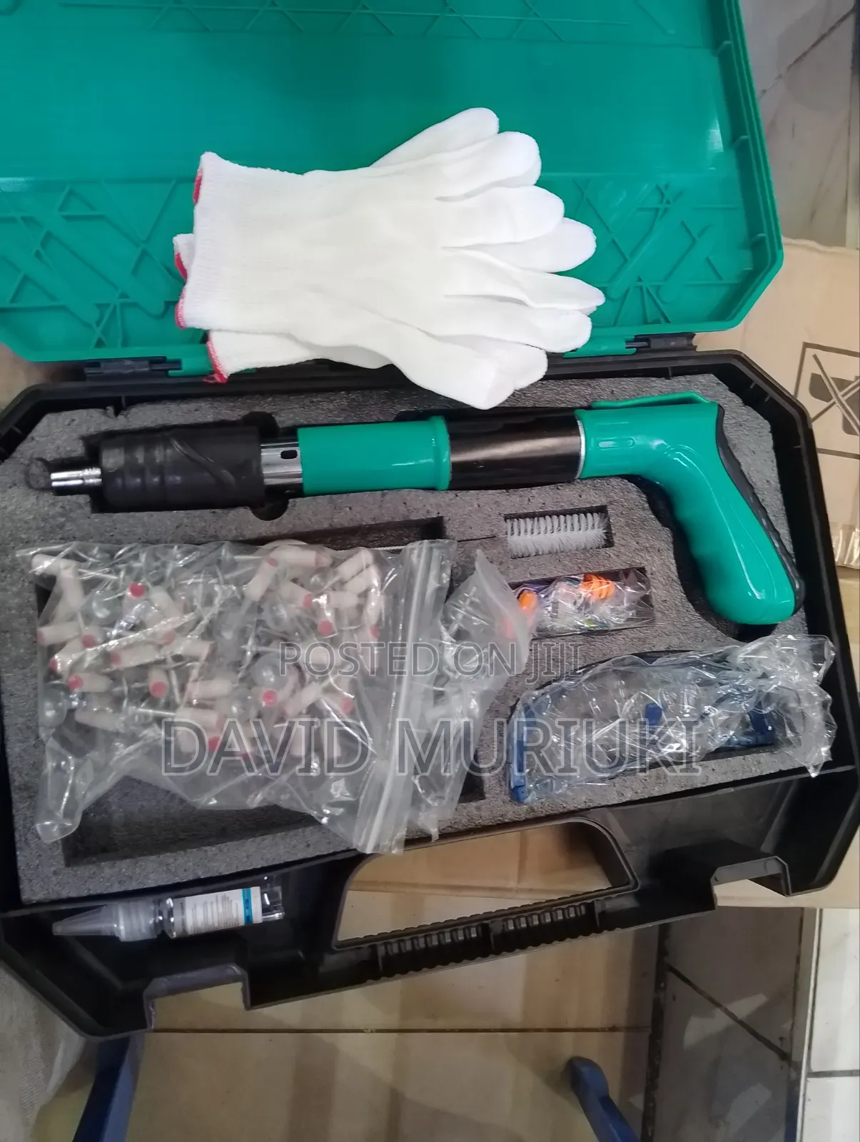 Manual Nail Gun.
