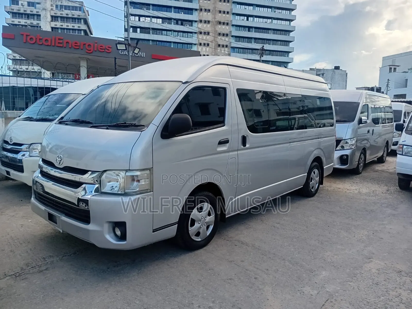 Toyota HiAce 2019 Silver