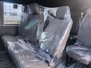 Toyota HiAce 2019 Silver