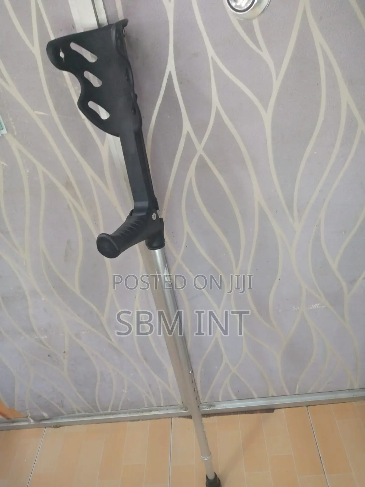Ergonomic Open Elbow Crutches