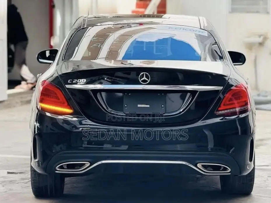 Mercedes-Benz C200 2020 Black