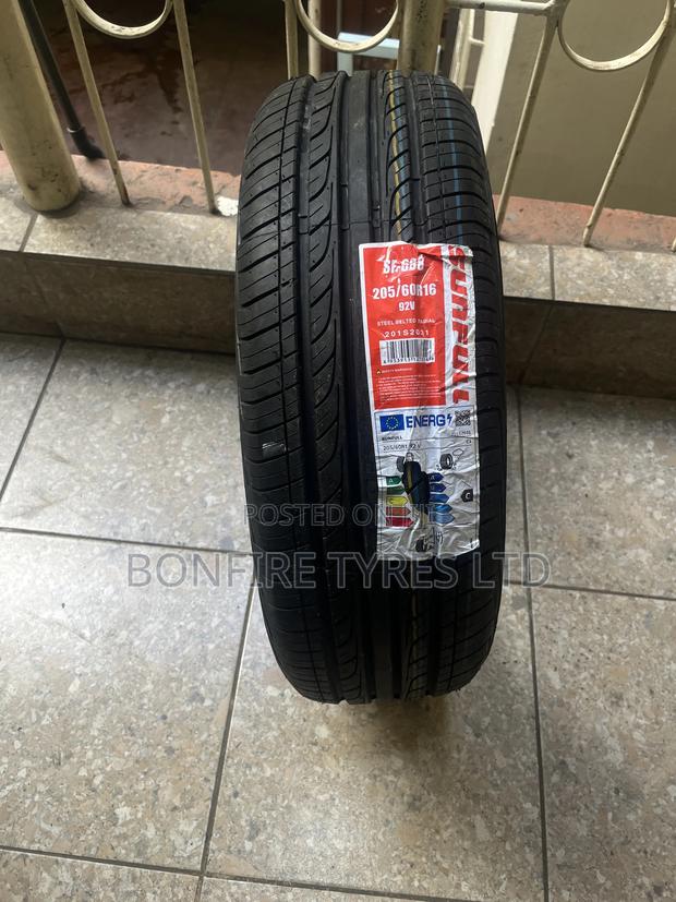 205/60r16 Sunfull - main view