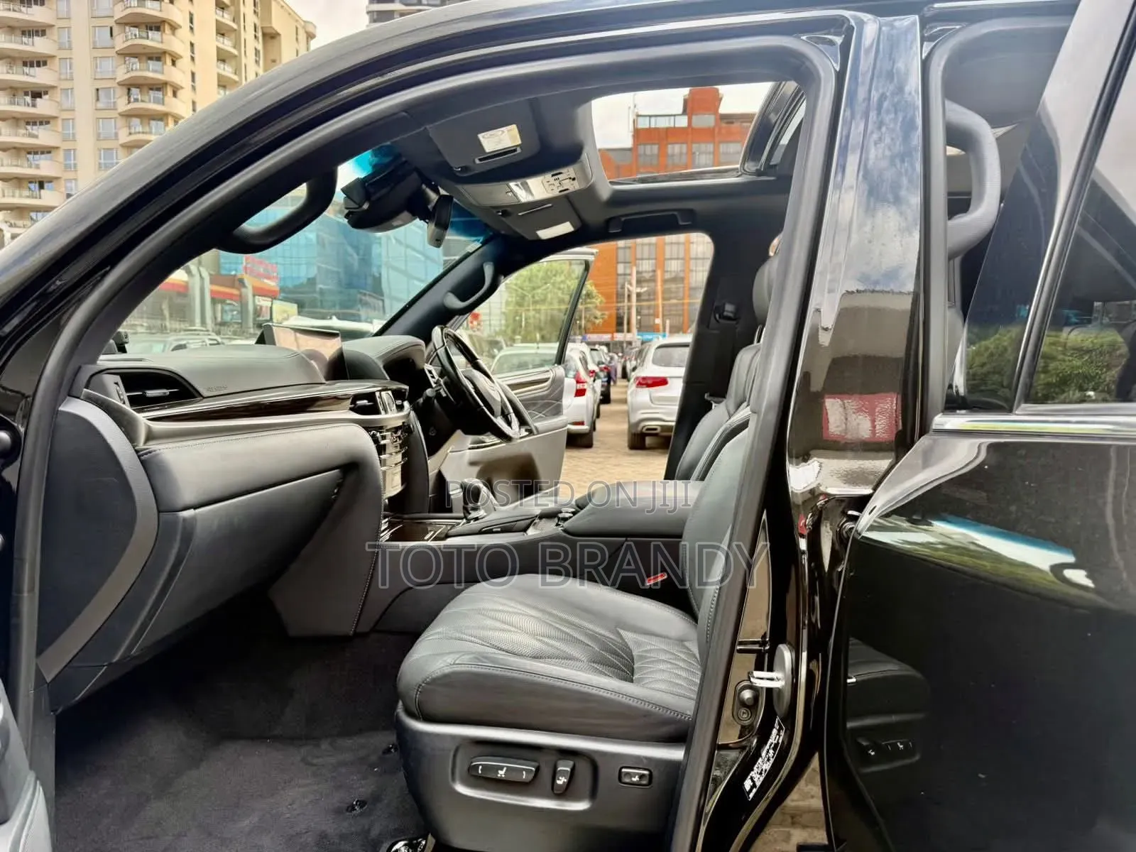 Lexus LX 570 AWD 2019 Black