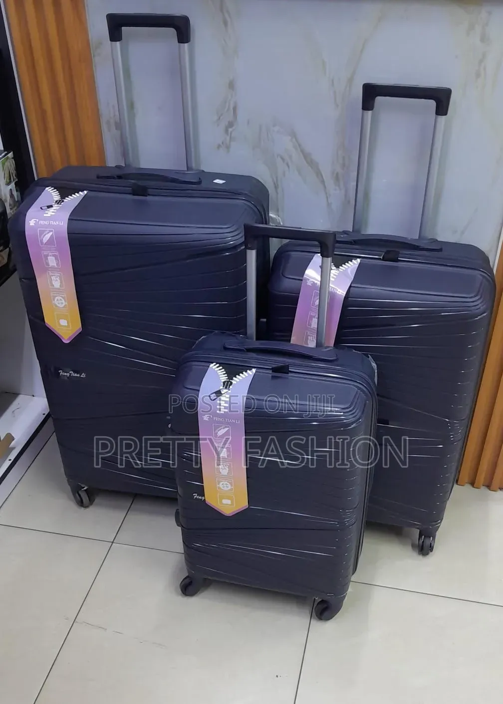 4in1 Luxurious Unbreakable Suitcase
