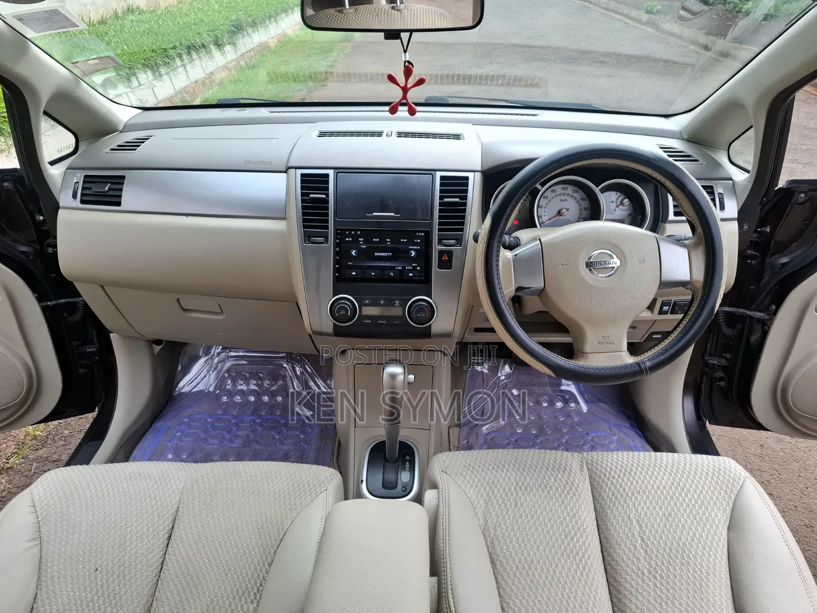 Nissan Tiida 1.5L 16V 2011 Maroon