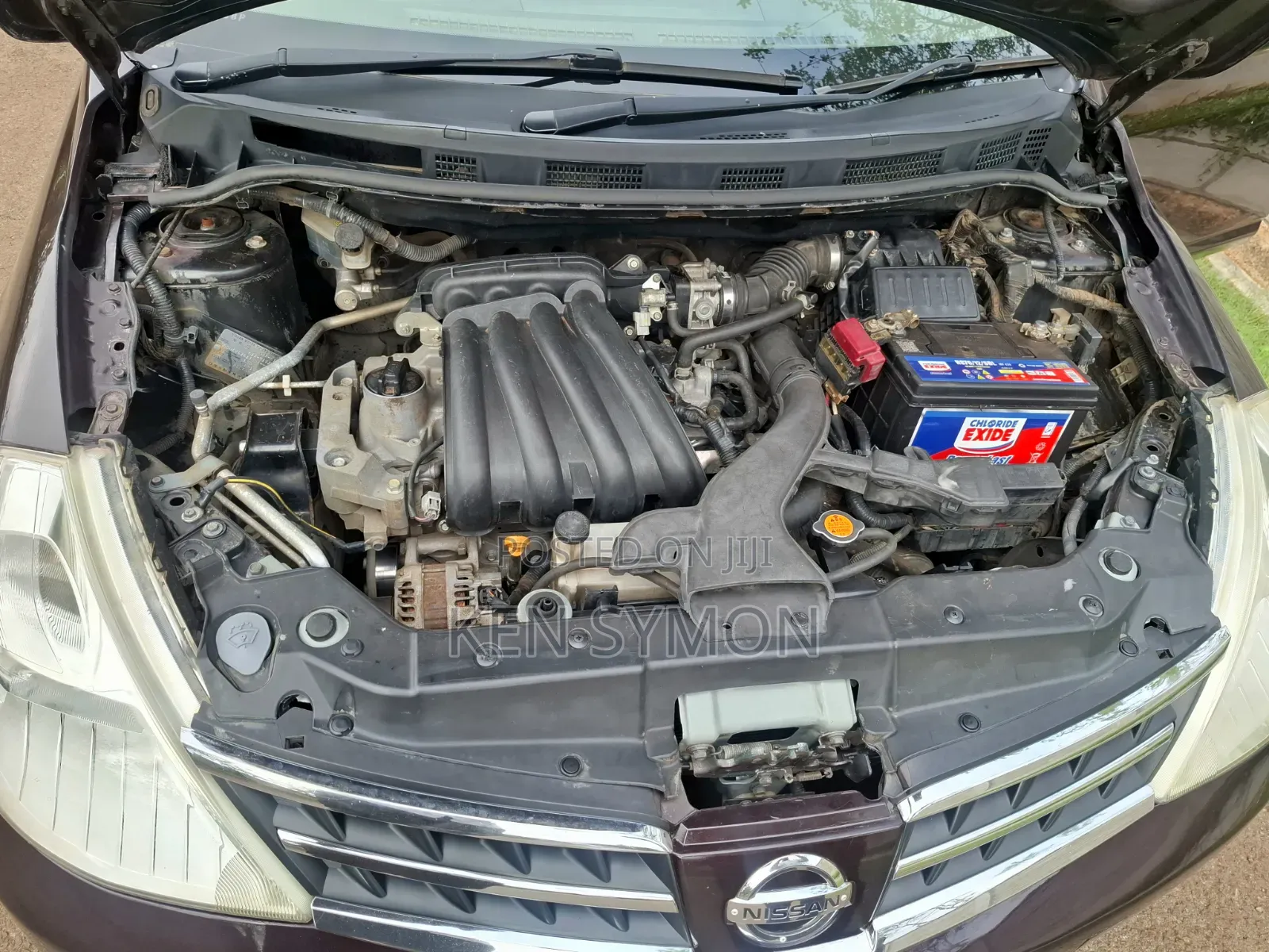 Nissan Tiida 1.5L 16V 2011 Maroon