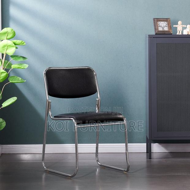 Office Chair : Chrome Visitor's Leather Office Seat