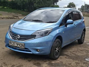 Nissan Note 2011 Blue