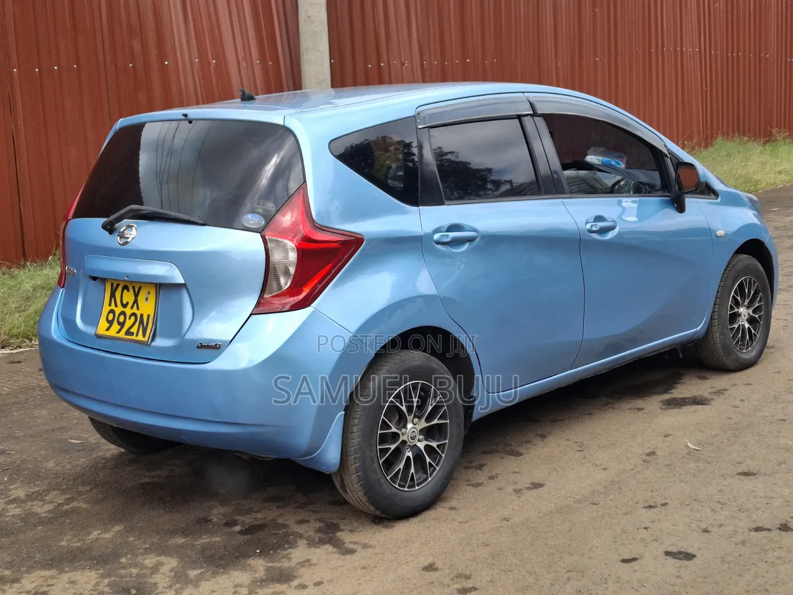 Nissan Note 2011 Blue