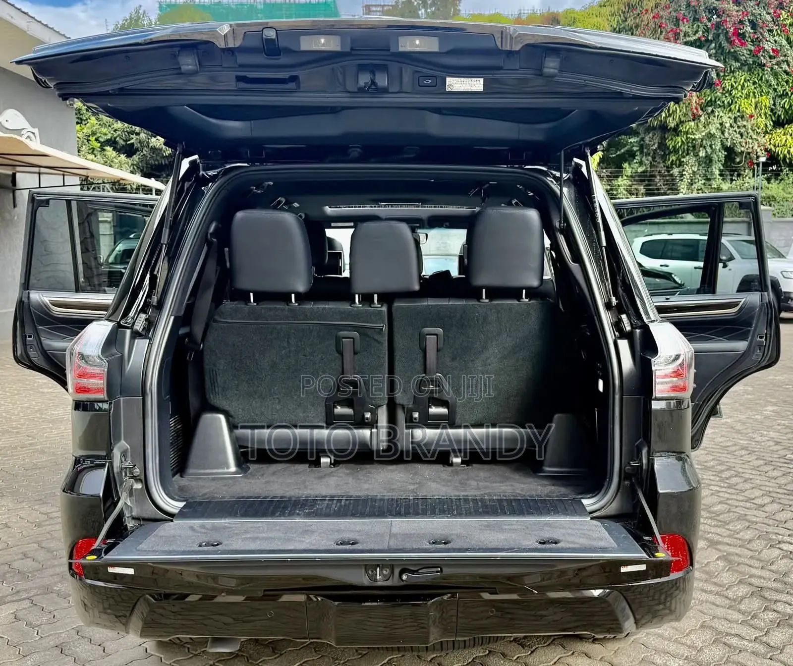 Lexus LX 570 AWD 2019 Black