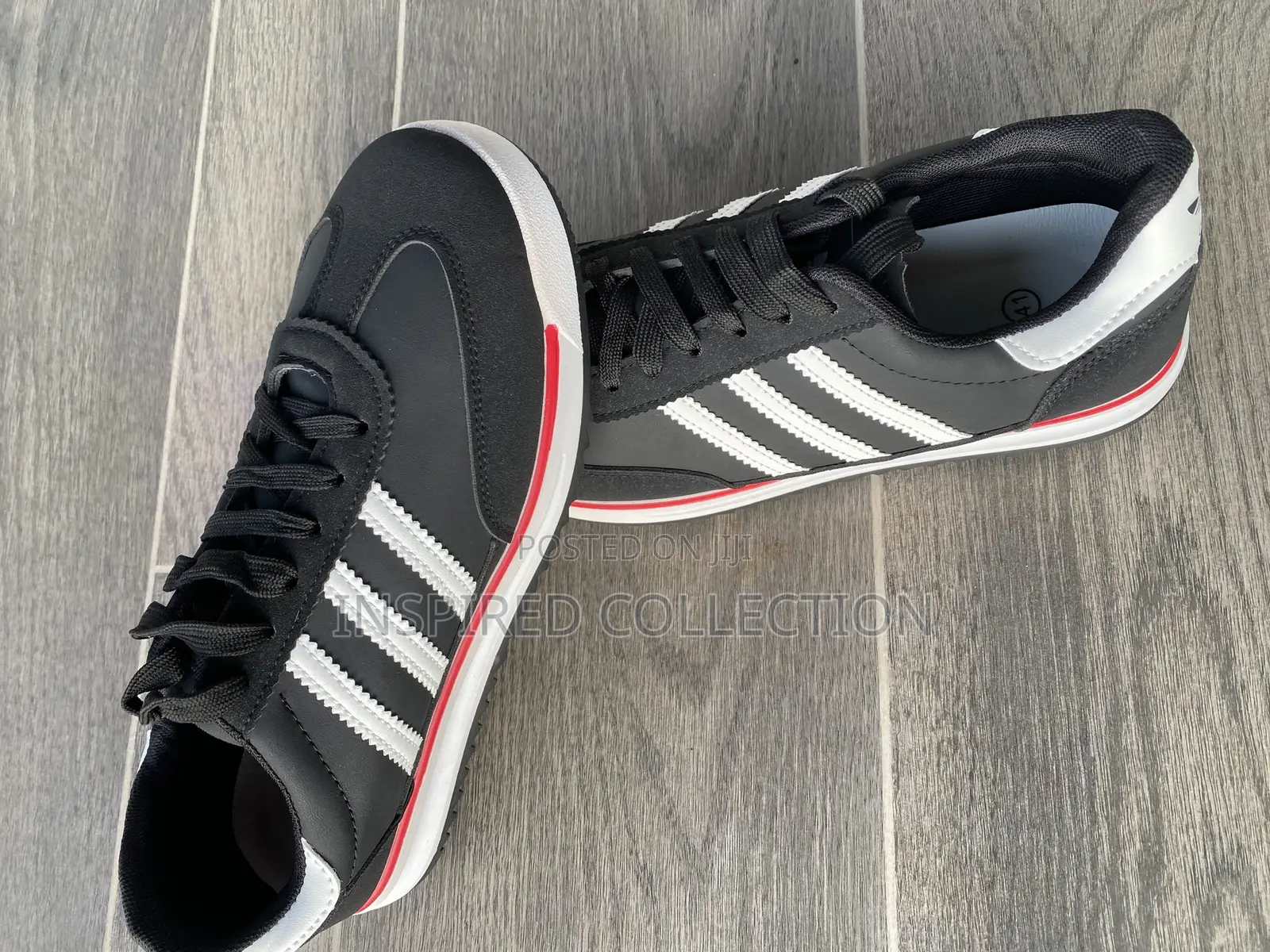 Adidas Sneakers