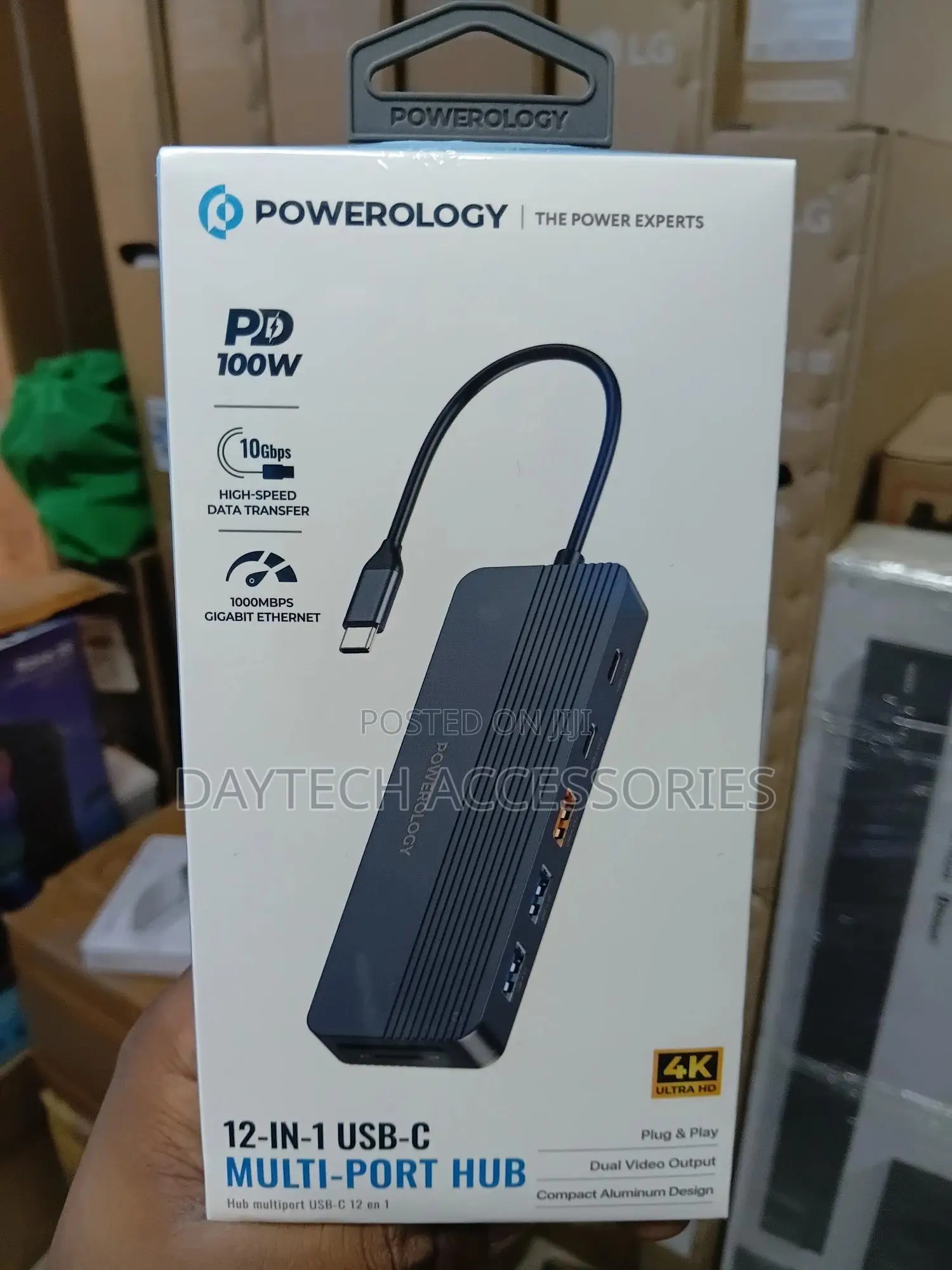 Powerology 12-in-1 Usb-C Multi-Port Hub.