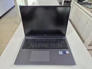Laptop Huawei Matebook D 15 16GB Intel Core i9 SSD 1T
