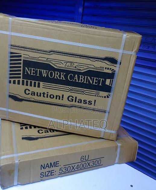 6u Network Cabinet With Lockable Glass Door