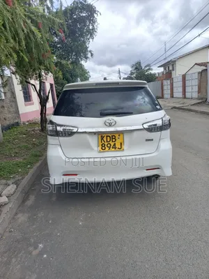 Toyota Wish 2013 White