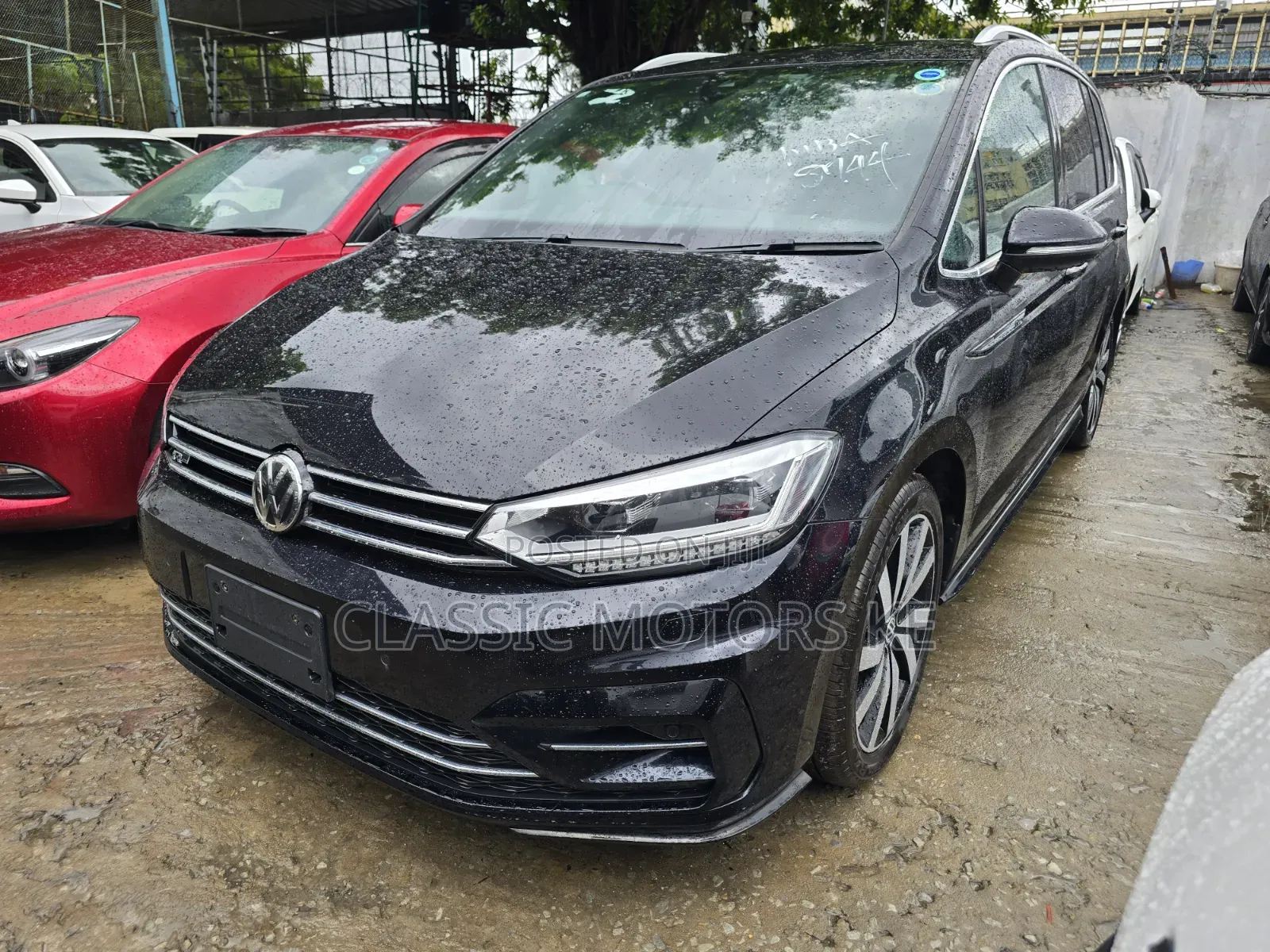 Volkswagen Touran 2019 Black