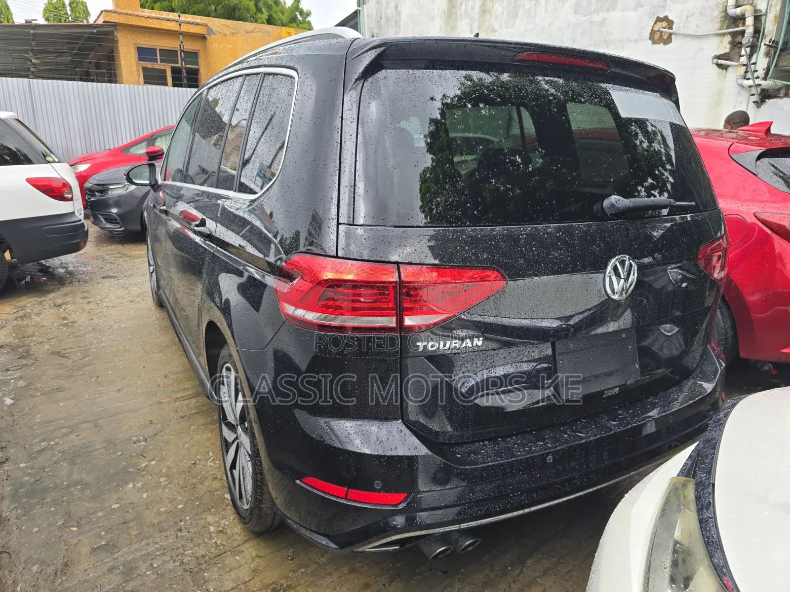 Volkswagen Touran 2019 Black