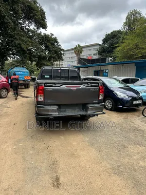 Toyota Hilux Revo Double Cab Deisel 2.4 RWD 2021 Black