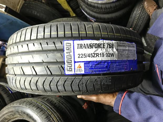 225/45r19 Goddard