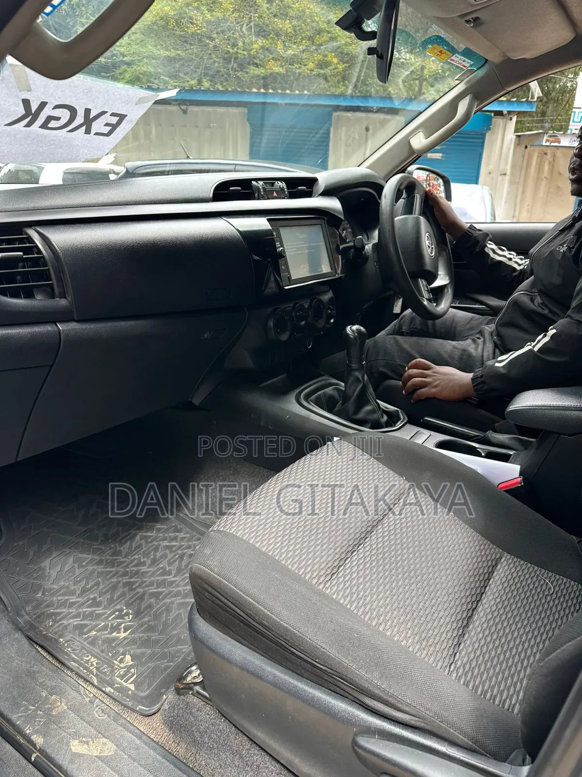 Toyota Hilux Revo Double Cab Deisel 2.4 RWD 2021 Black