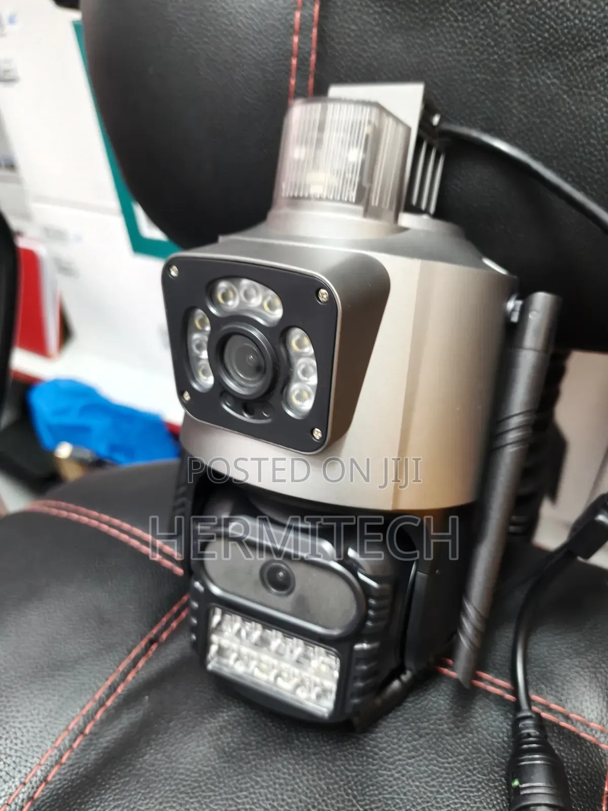 Dual Screen 2-Screens PTZ CCTV 4g With Ethernet Cable Electric Model