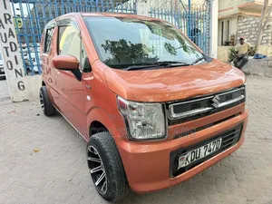 Suzuki Wagon R 2018 Orange