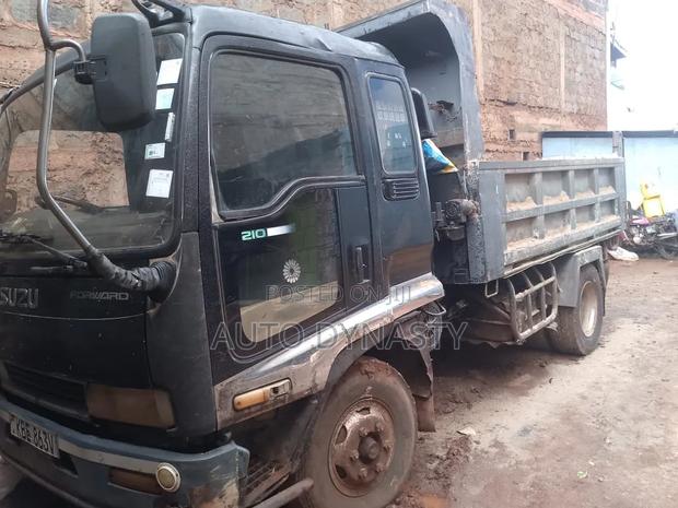 Isuzu Forward - thumbnail 2