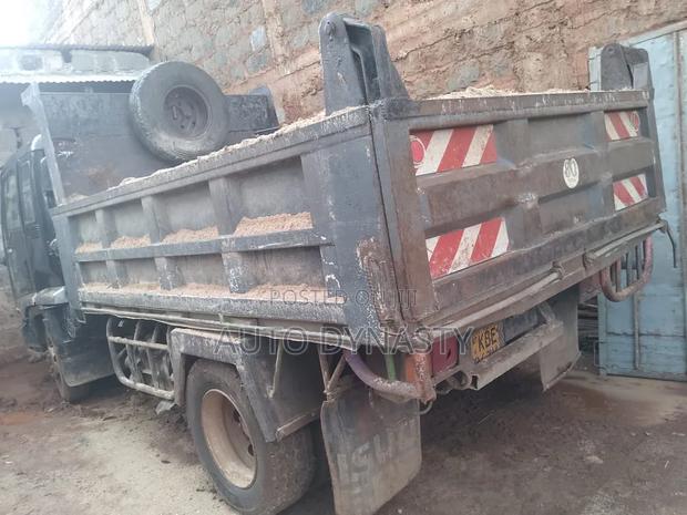 Isuzu Forward - thumbnail 3