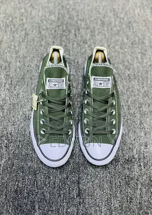 Jungle Green Converse