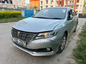 Toyota Premio 2018 Silver