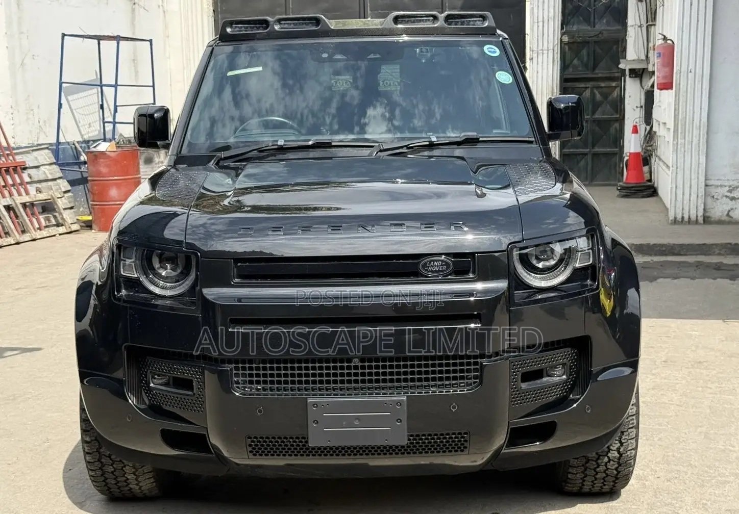 Land Rover Defender 2022 Black
