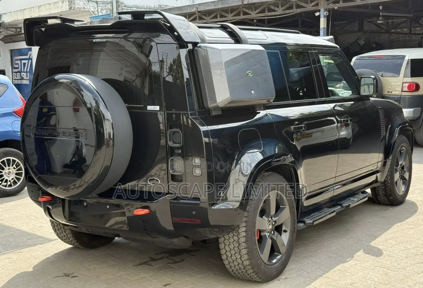 Land Rover Defender 2022 Black