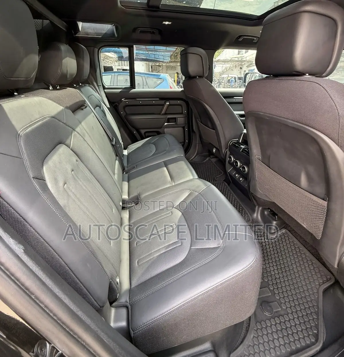 Land Rover Defender 2022 Black