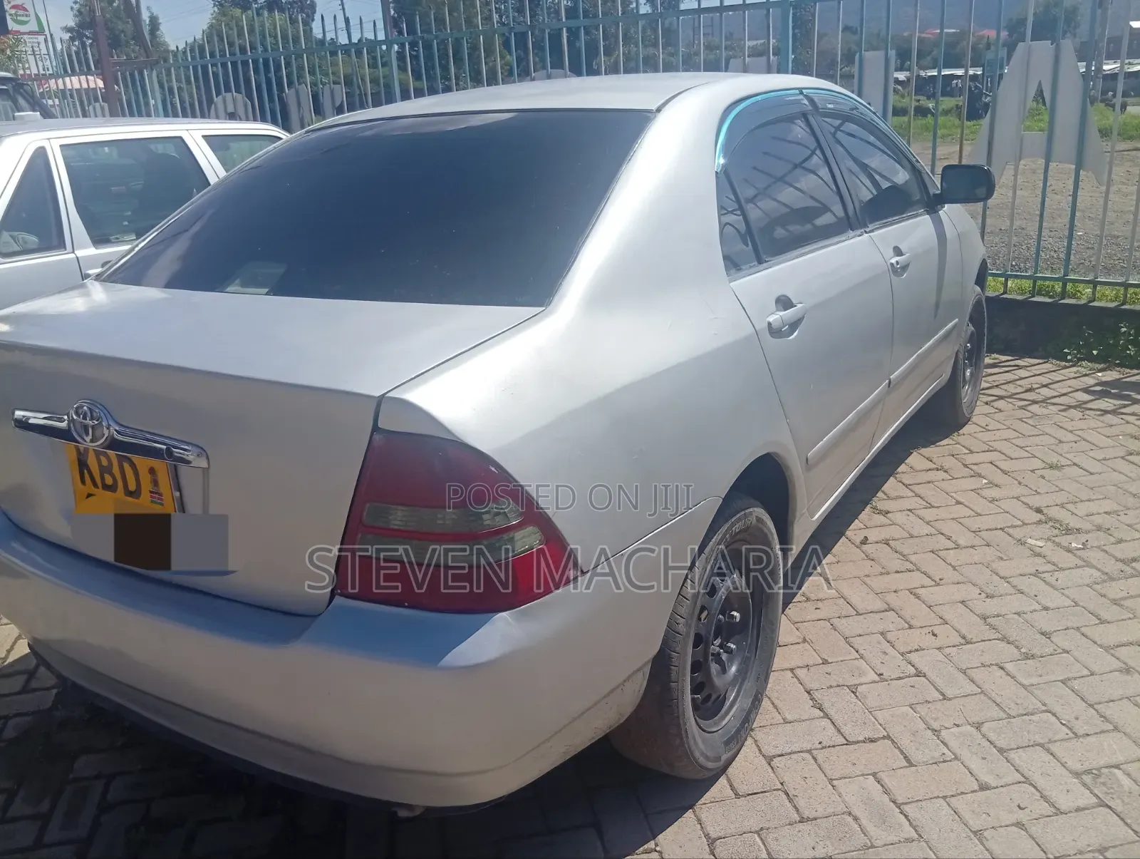 Toyota Corolla 2000 Silver