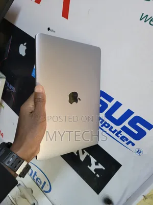 Laptop Apple MacBook 2016 8GB Intel Core M3 SSD 256GB