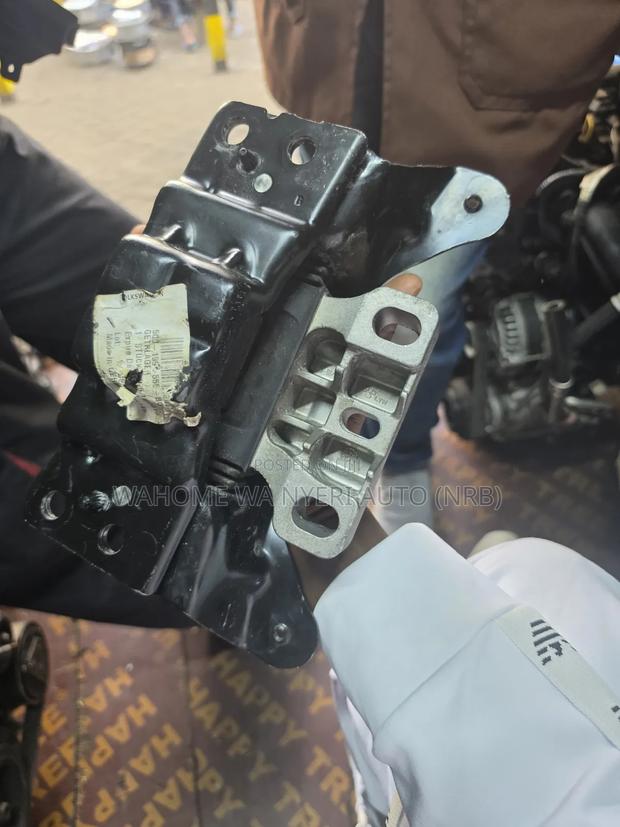 Engine Mounting Mk7 - thumbnail 2
