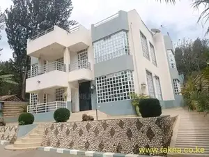 4bdrm House in Meru Town for sale