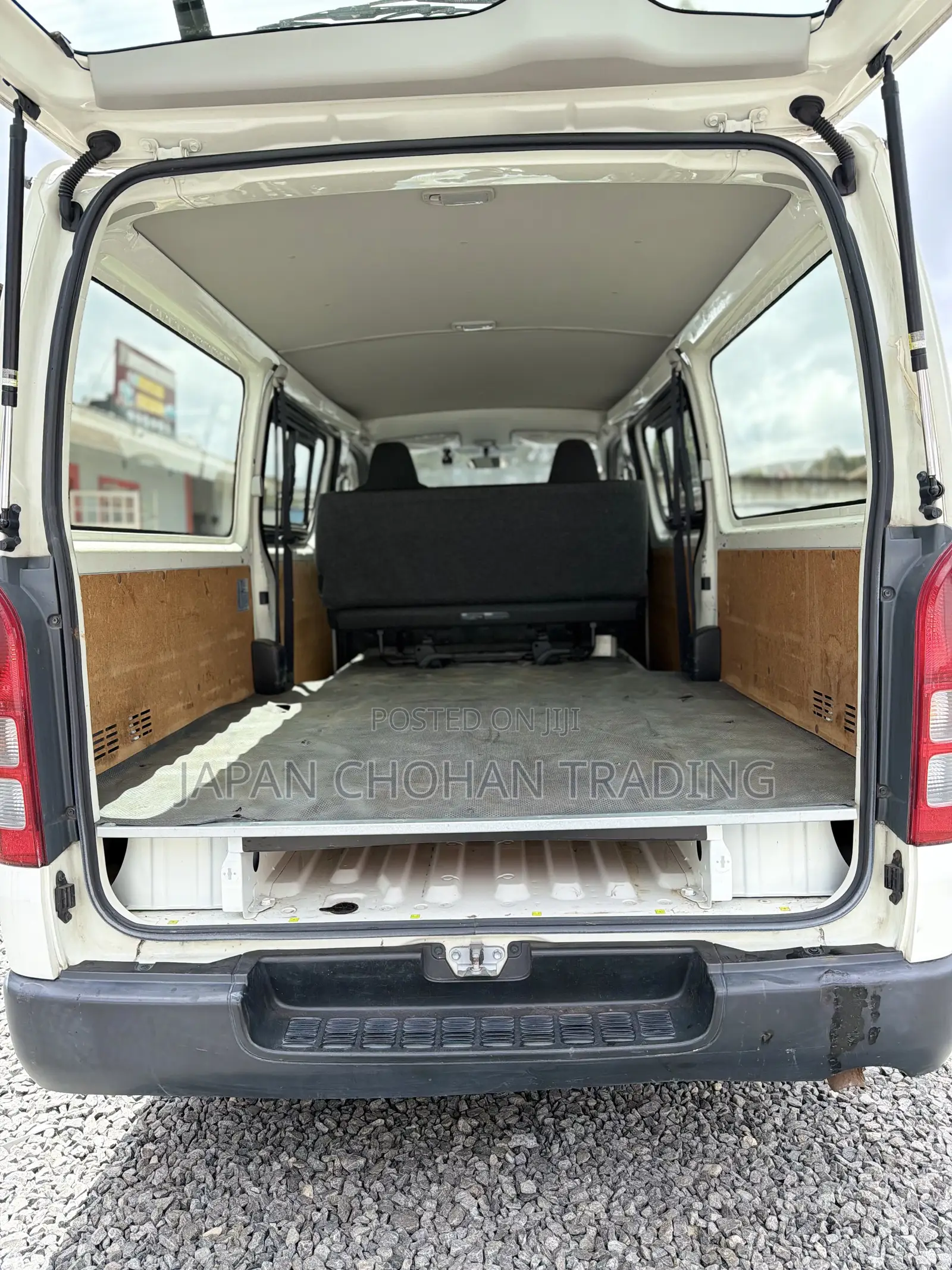 Toyota HiAce 2019 Black