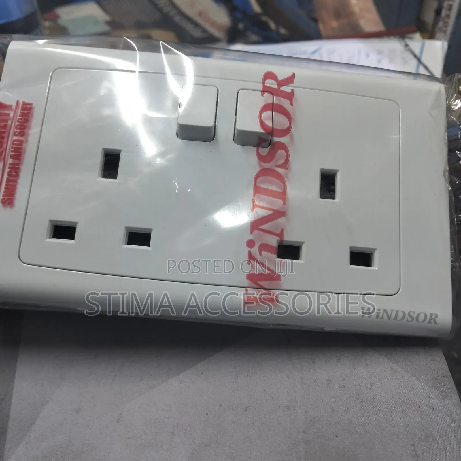 Twin Socket Screw Less