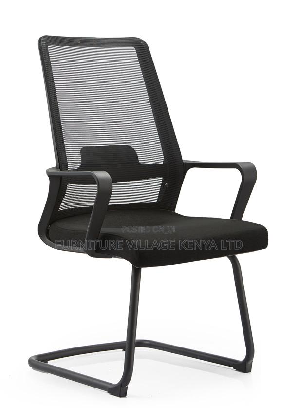 Ergonomic Mid-Back Mesh Boardroom Seat - thumbnail 3